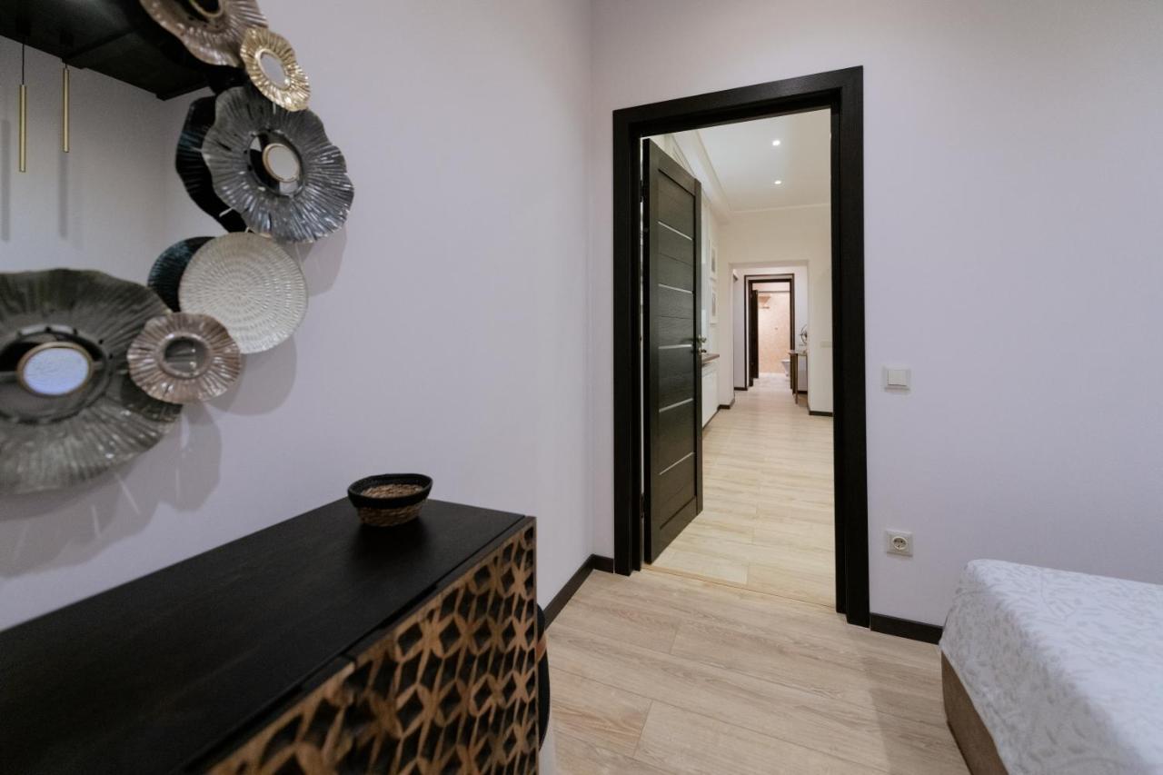 Riga Premium Apartments - Ground Floor With Separate Entrance Kültér fotó